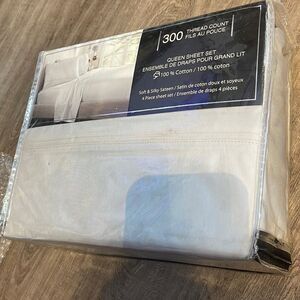 300 Thread Count Queen Sheet Set 100% Cotton NEW